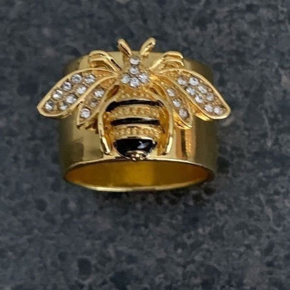 Fashion Korean luxury bee ring size 8 - Picture 2 of 8